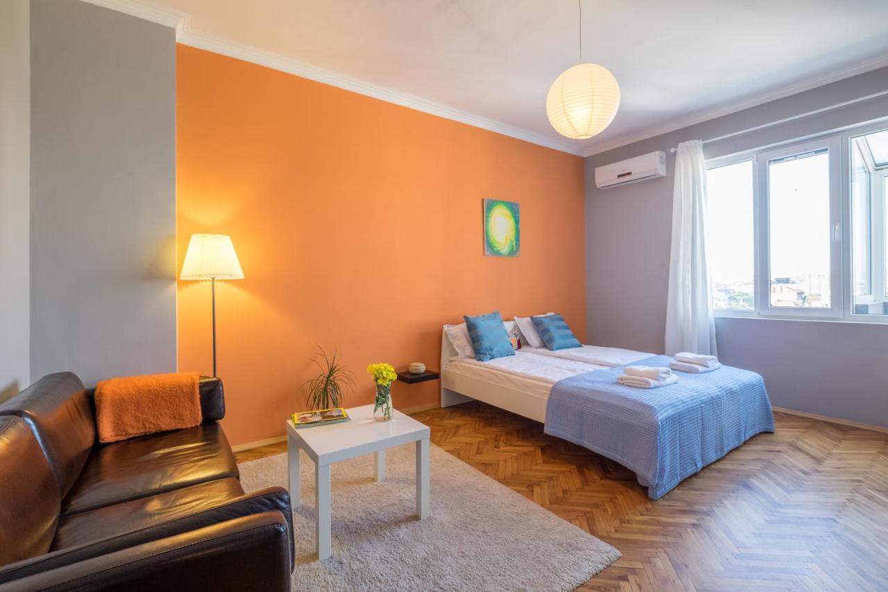 Artistic & Spacious 2bd By Flat Mаnager *