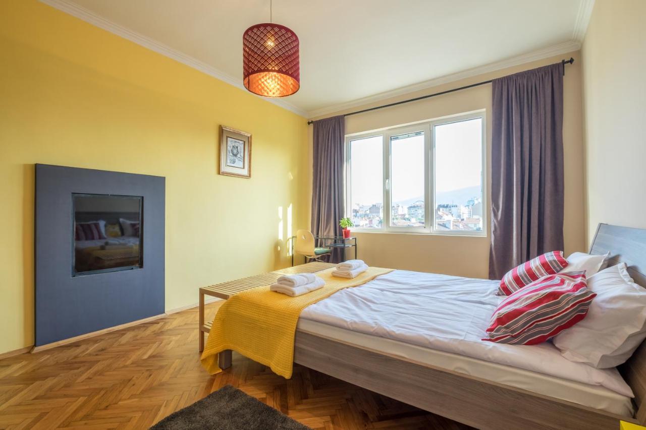 Artistic & Spacious 2bd By Flat Mаnager
