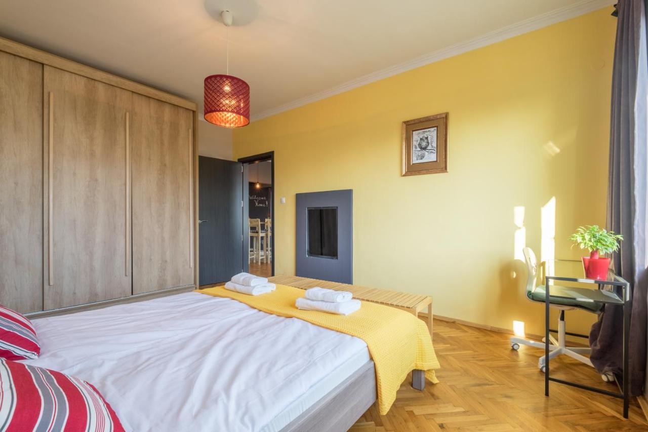 Apartemen Artistic & Spacious 2bd By Flat Mаnager